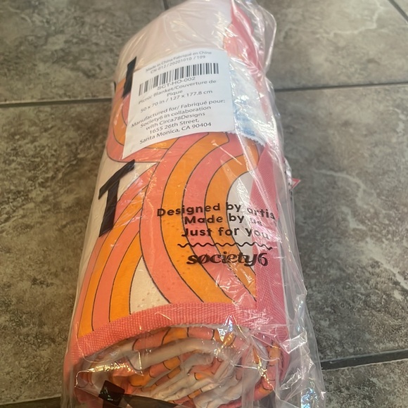 Lilly Pulitzer/ Natural life perfect beach day bag, everything you need! - Picture 12 of 17